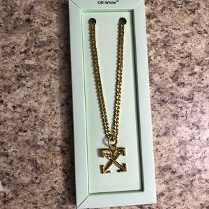 Off White gold tone chain